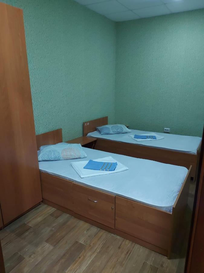 Мини-Отель "Алатау",Хостел Pavlodar Buitenkant foto